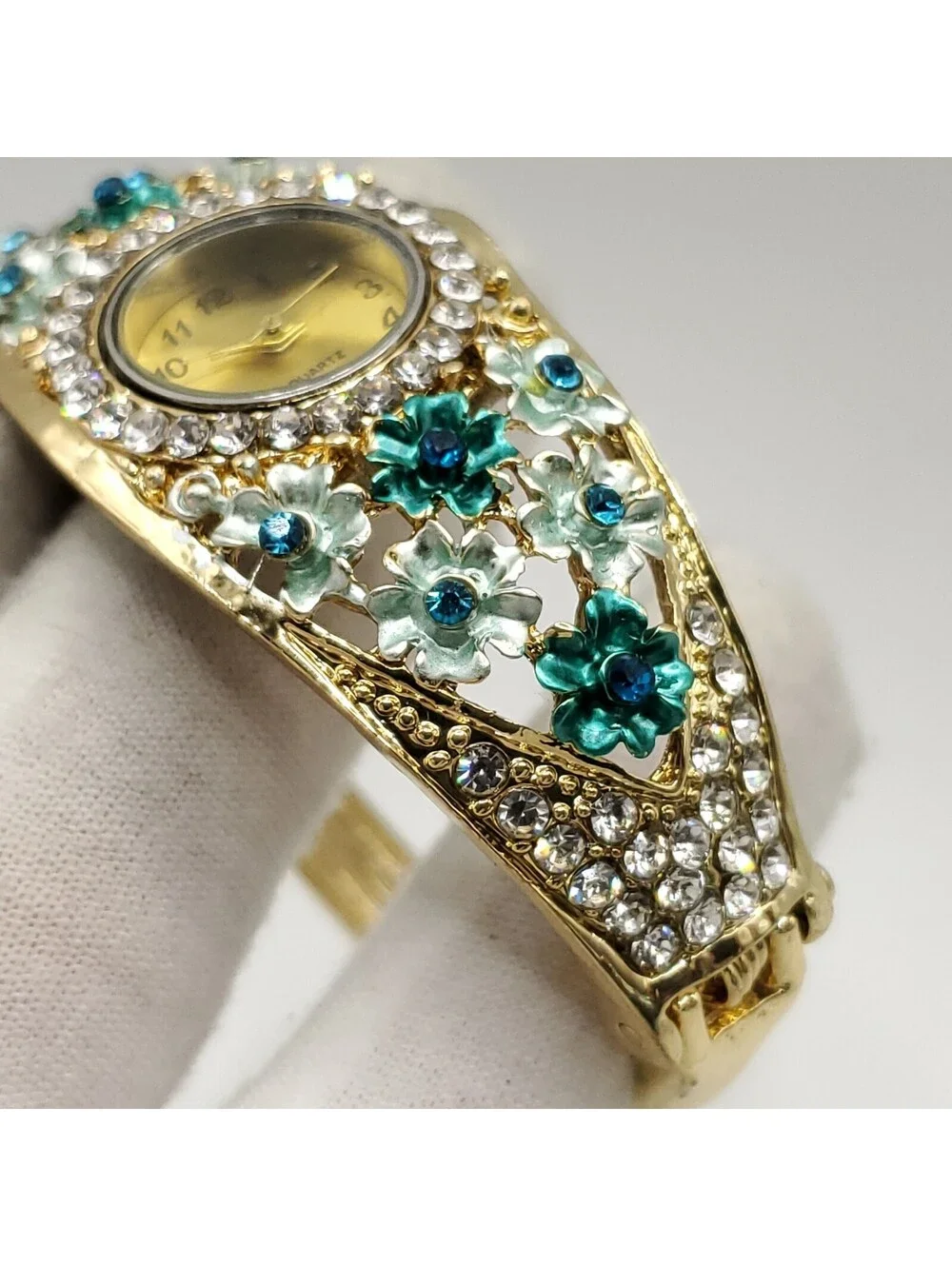 Crystal Floral Watch Women 25mm Gold Tone Green Blue Gold Tone Bangle New Batter